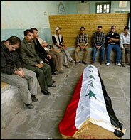 iraqiMourners2